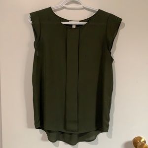 Tahari deep green top